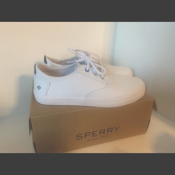 Brand new kids unisex Sperry Bodie white washable tennis shoes big kids size 1 - Picture 2 of 8